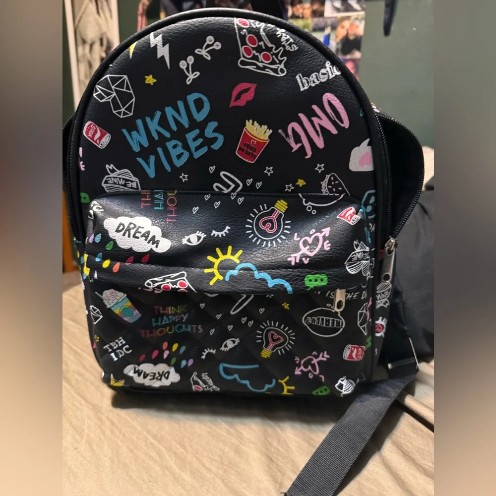 small backpack - Picture 1 of 3